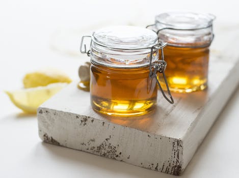 Solve acne issues with honey!